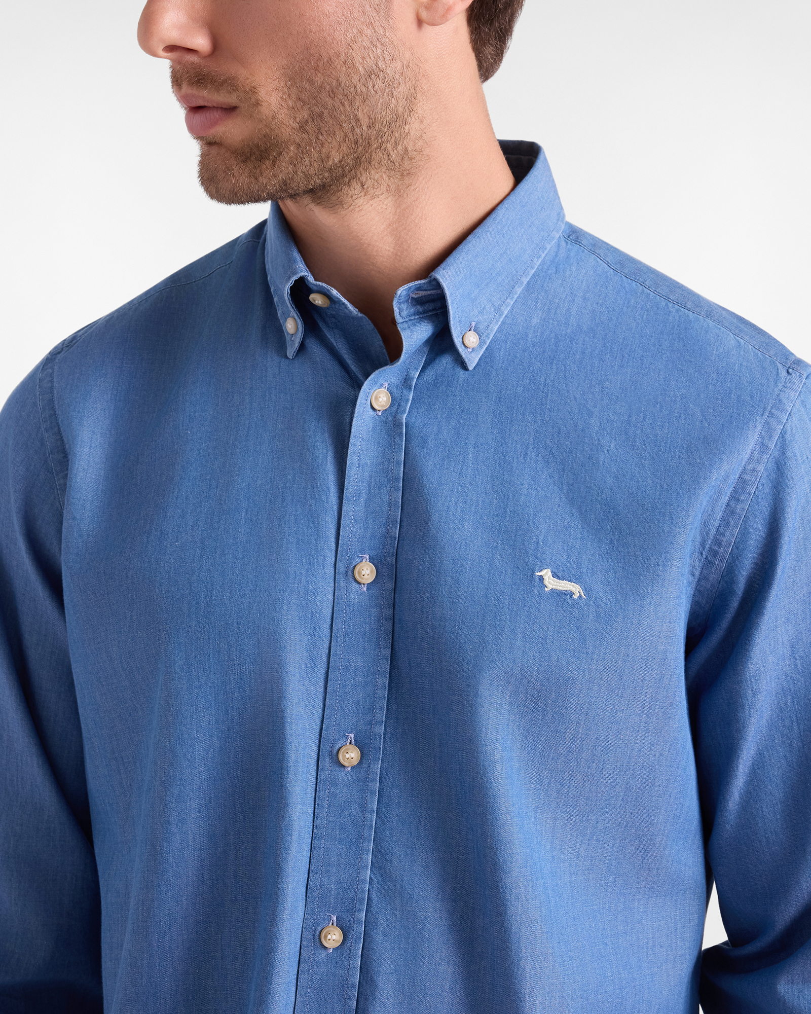 Men's regular-fit dark  denim shirt with button-down collar and rope topstitching, DENIM BLUE, large