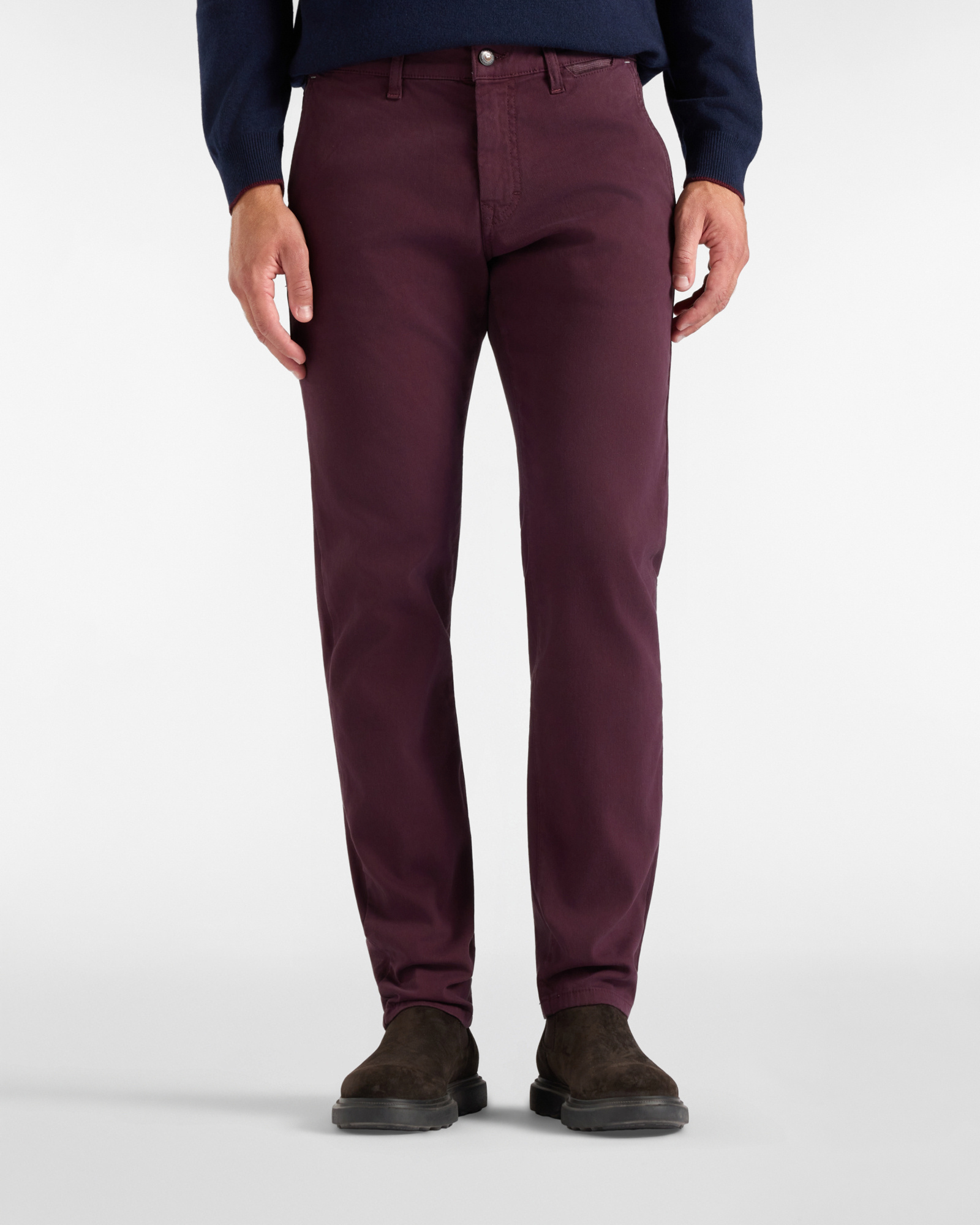 5-Pocket-Hose f&uuml;r Herren Made in Italy aus Stretch-Baumwolle in dunkles Violett mit schmaler Passform