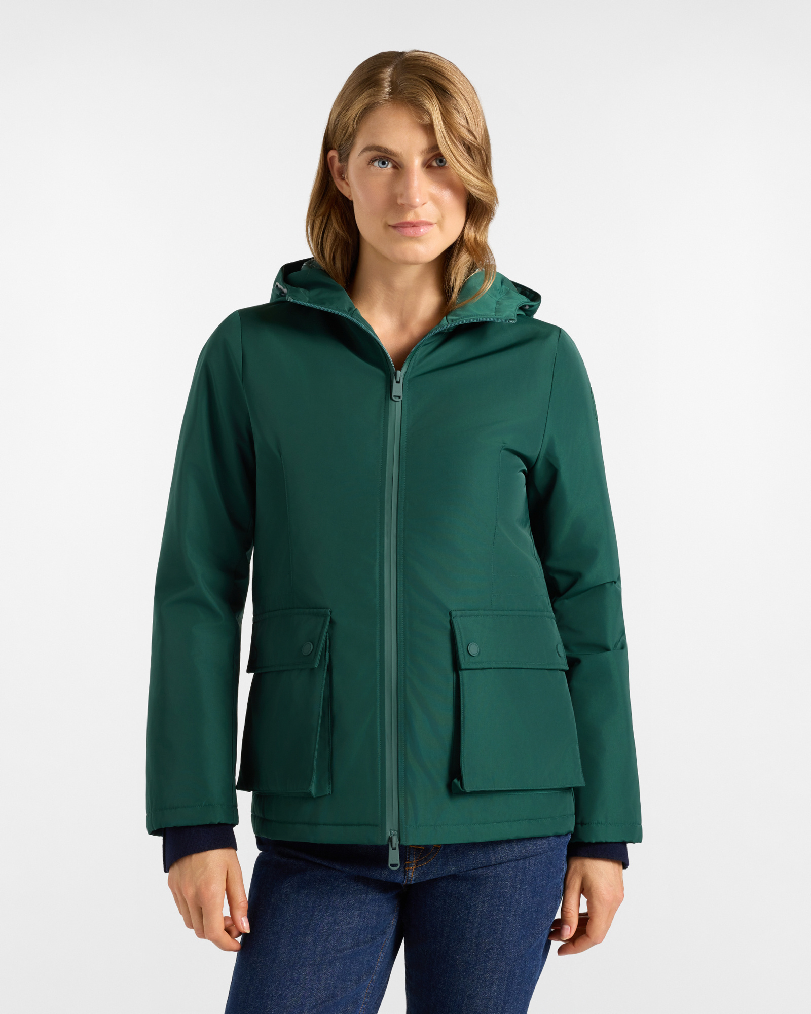 Chaqueta de mujer con capucha verde de nailon t&eacute;cnico