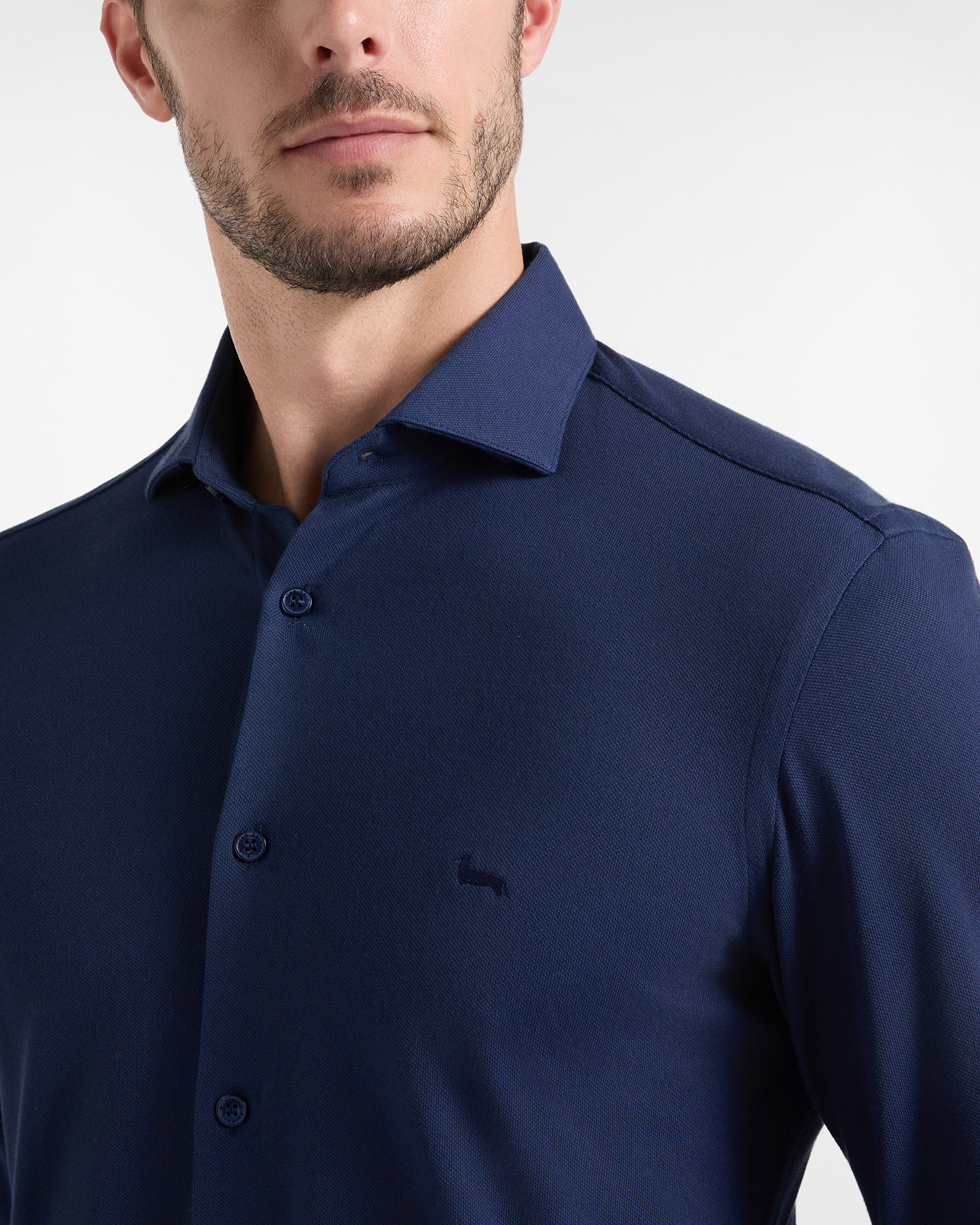 Men's narrow-fit shirt in solid dark  piqu&eacute;, NAVY BLUE, large
