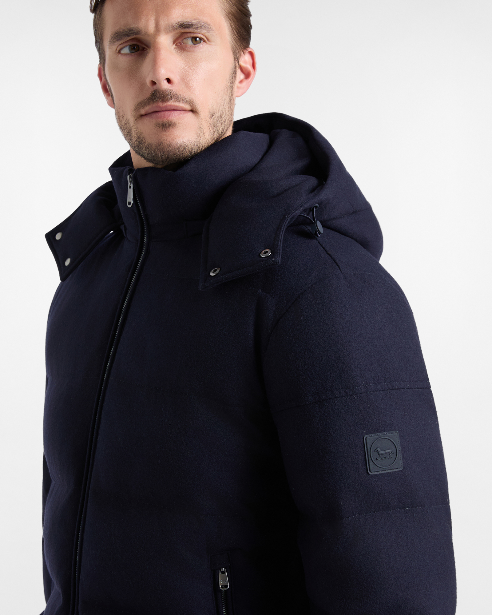 Bomber acolchado con capucha para hombre, en mezcla de lana y seda azul marino, AZUL MARINO, large