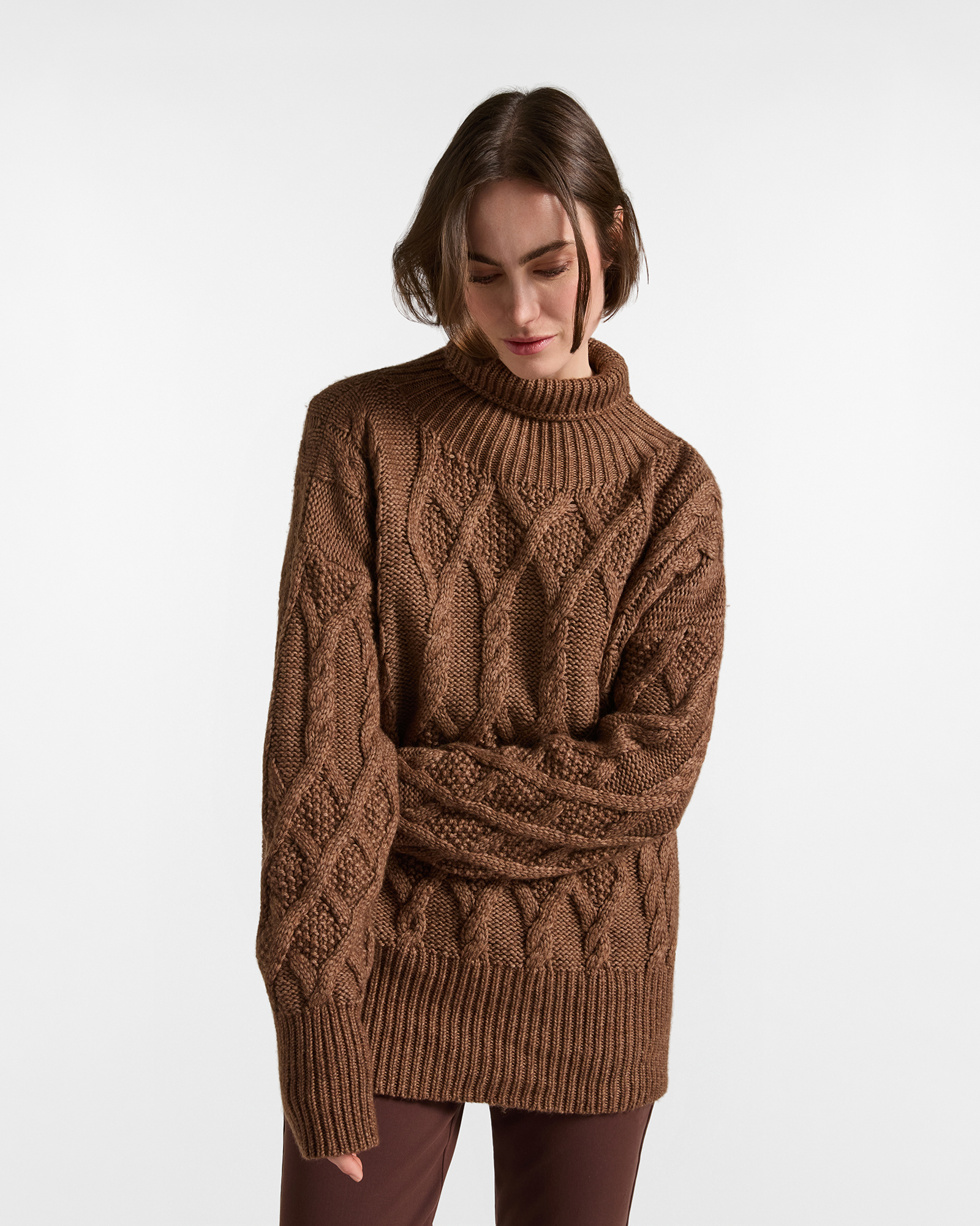 Maxi Pul&oacute;ver Mujer con cuello alto en mezcla de lana con cachemir y algod&oacute;n color marr&oacute;n Over Fit