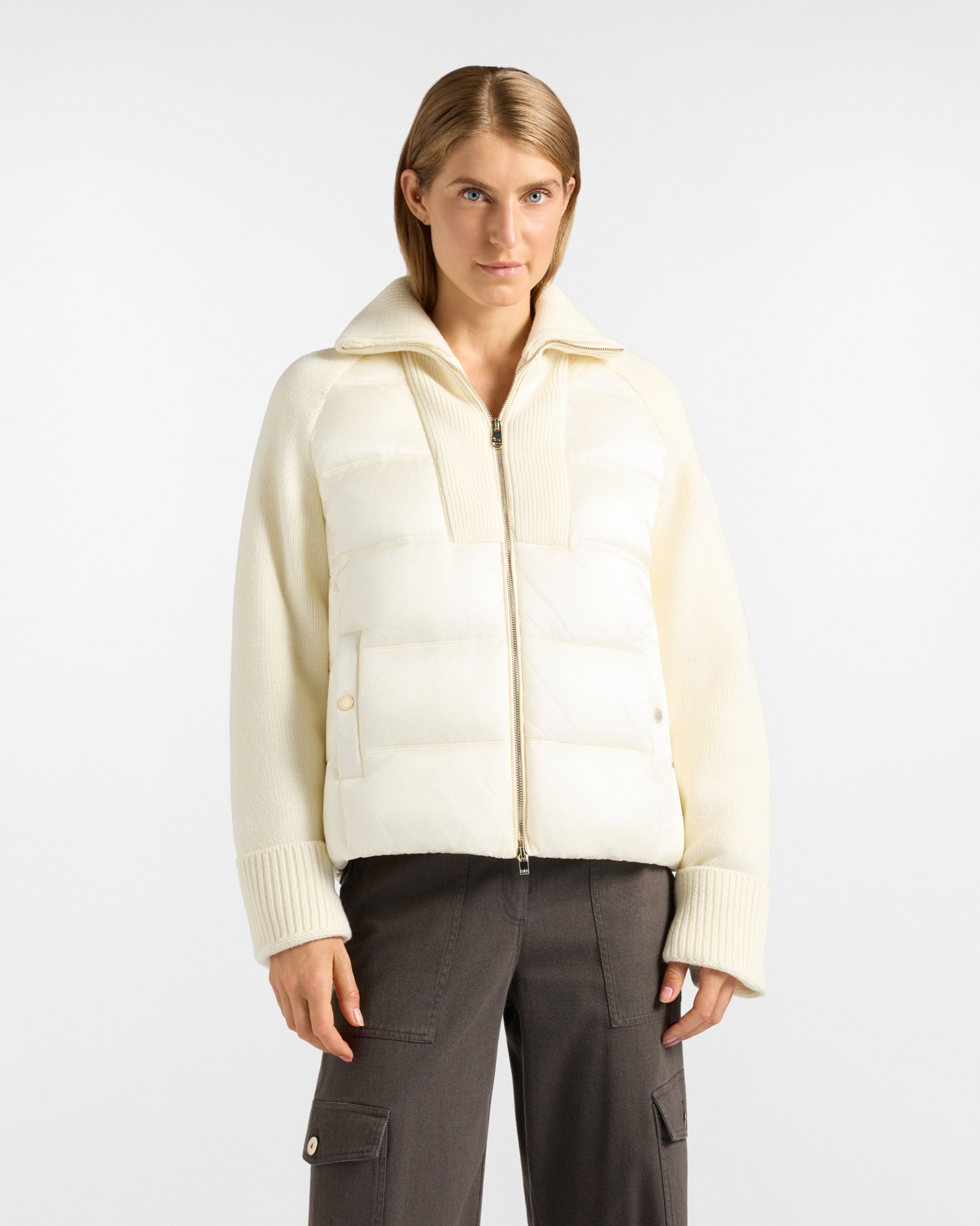 Cazadora para mujer blanca Oversize en nylon y lana a canal&eacute;
