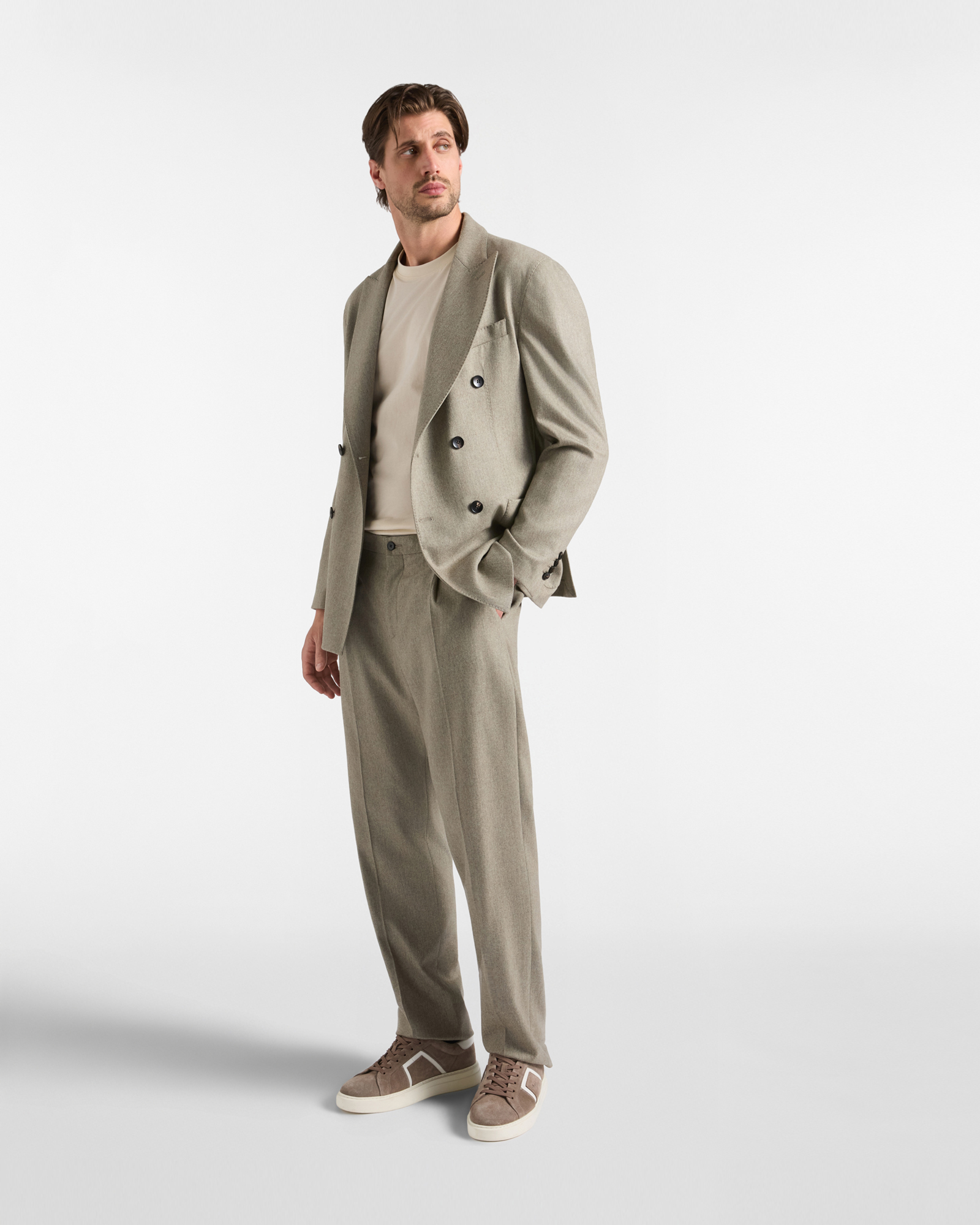 Men&rsquo;s Chino Trousers with pleats and frayed hem from the &lsquo;Capsule Qualit&agrave; a Colori&rsquo; collection, BEIGE, large