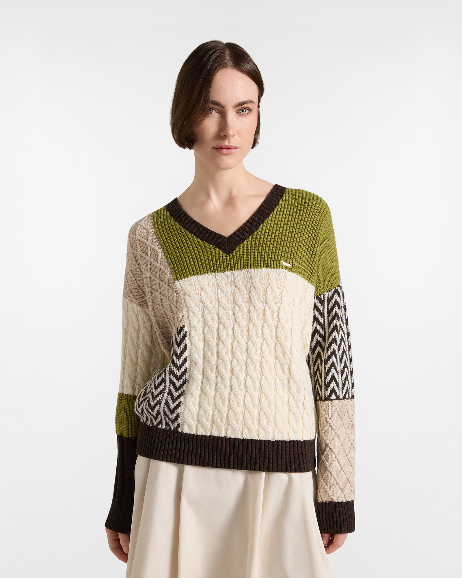 Jersey Mujer con cuello de pico en mezcla de lana color verde Made in Italy