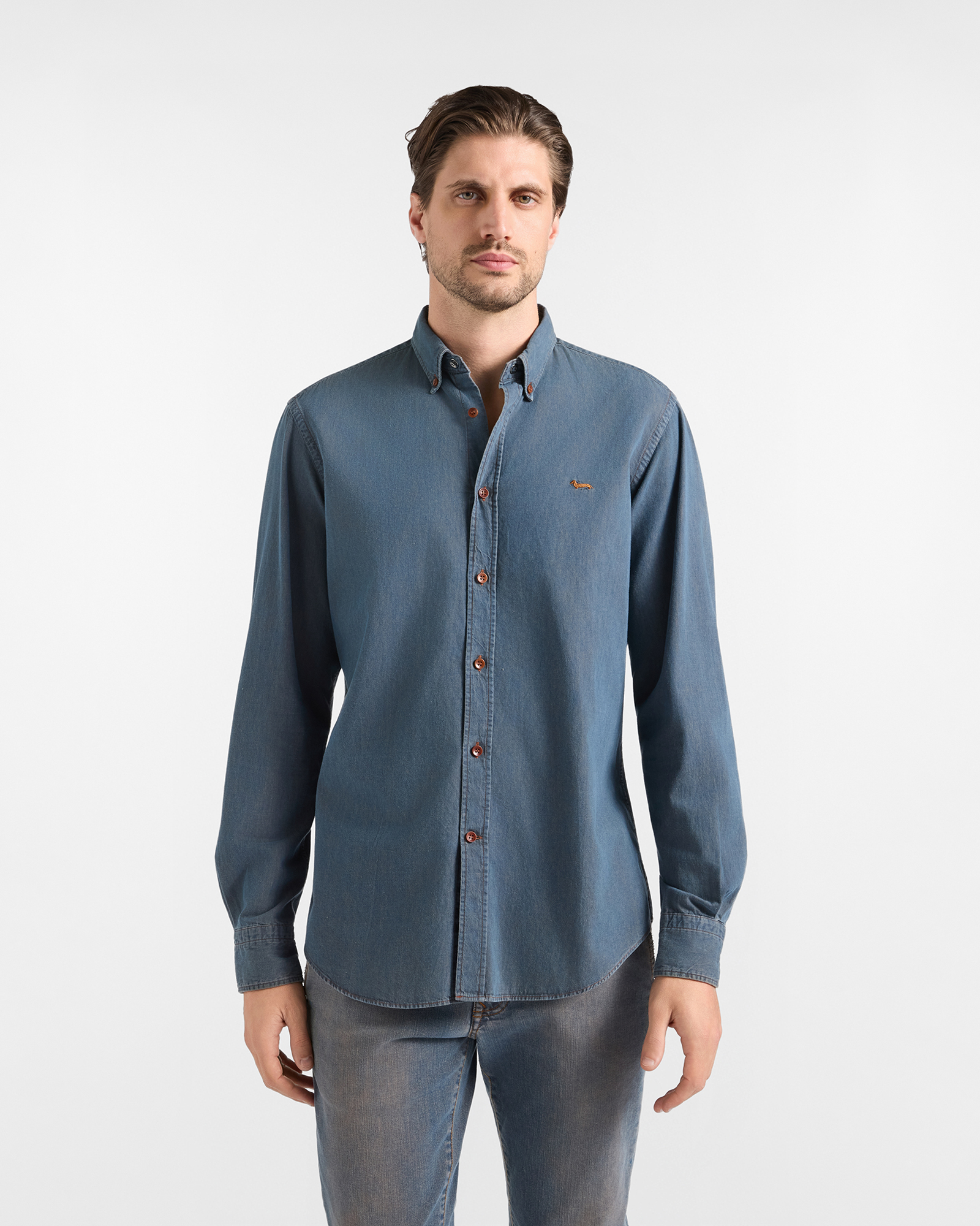 Men's regular-fit dark blue EarthDye denim shirt