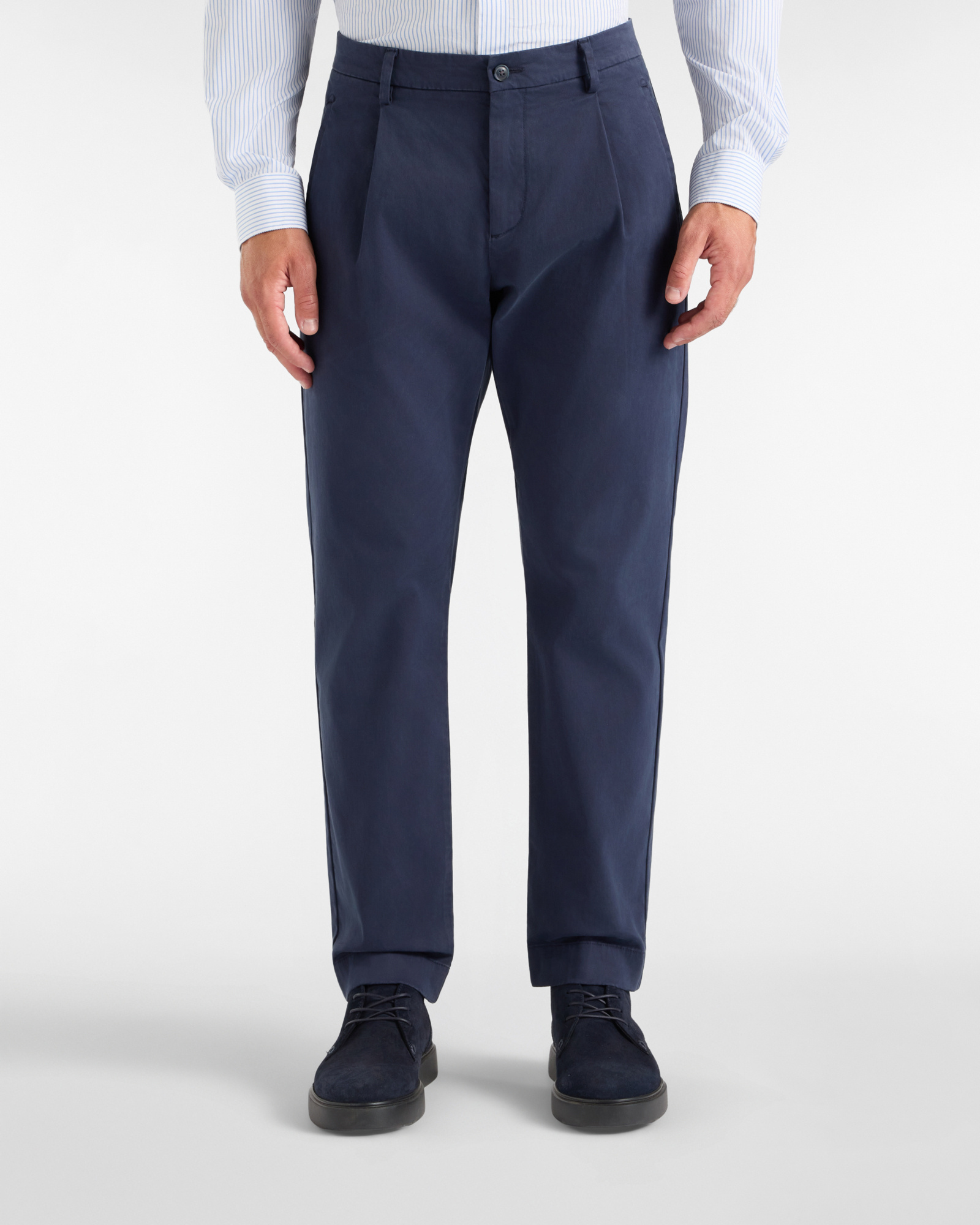 Herren-Chinohose aus Stretch-Baumwolle in Blau mit D-Passform