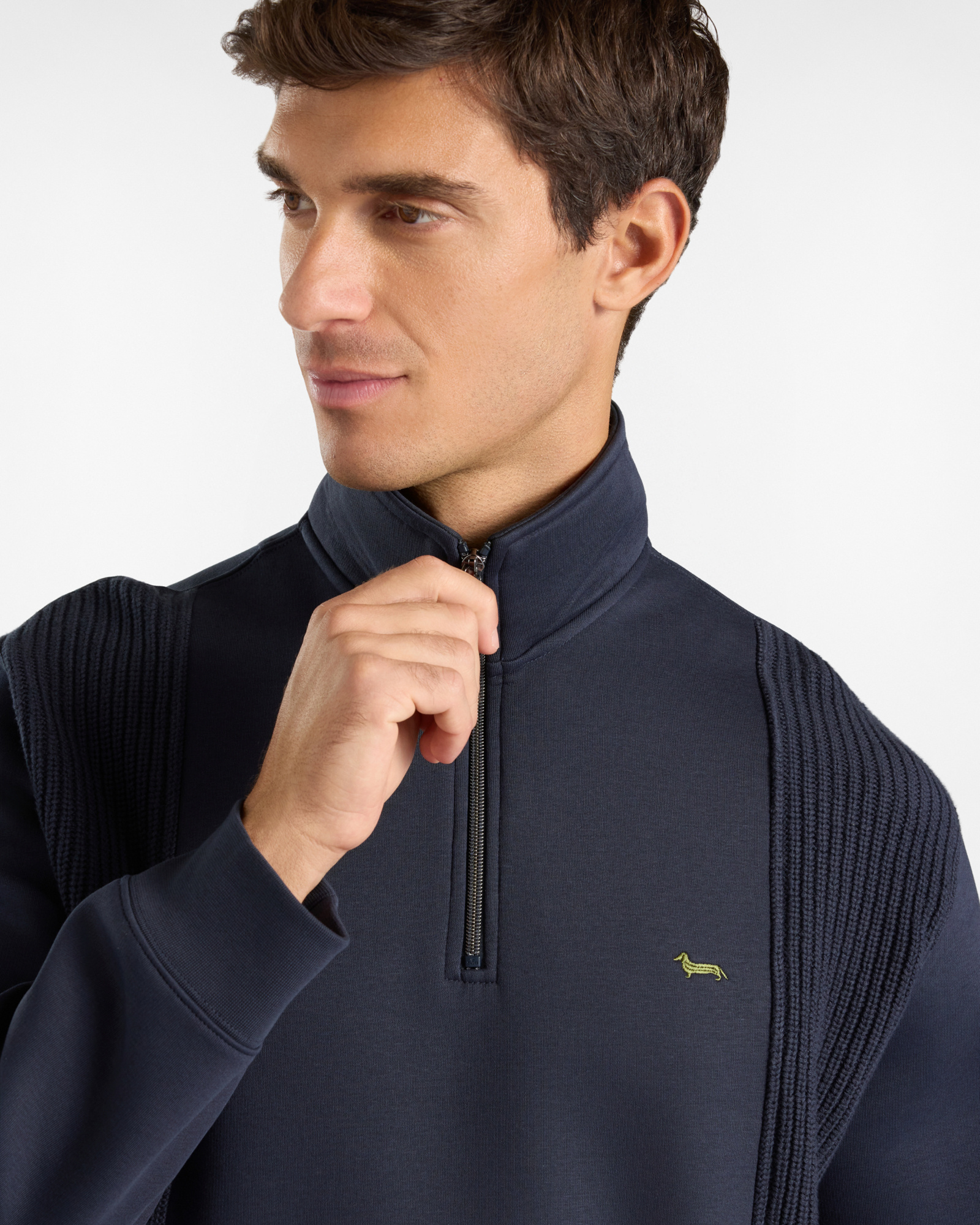 Men&rsquo;s Technical Fabric Half-Zip Sweatshirt with Knit Inserts, NAVY BLUE, large